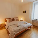 Apartamento Staymosel Ferienwohnungen *